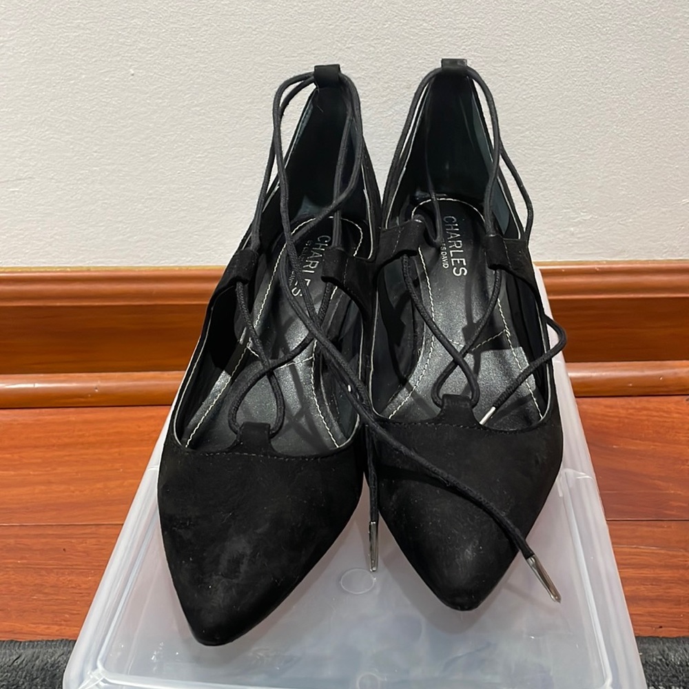 Charles By Charles David 1.5” Heel Size 7.5